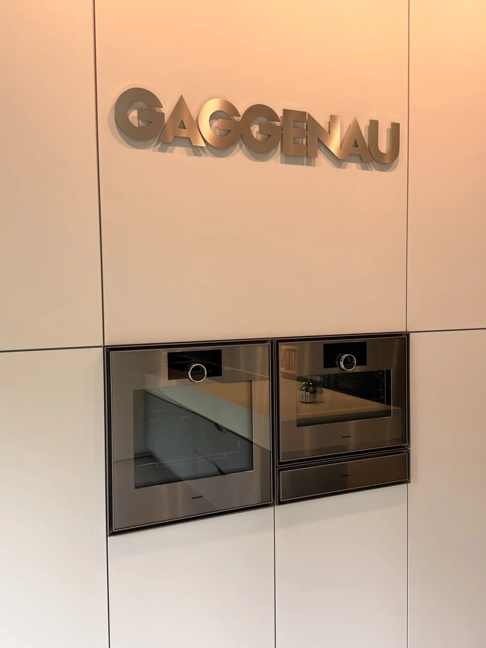 Купить Gaggenau в Москве - Pro Import Купить технику Gaggenau в Москве - элитная встраиваемая техника премиум-класса, духовые шкафы