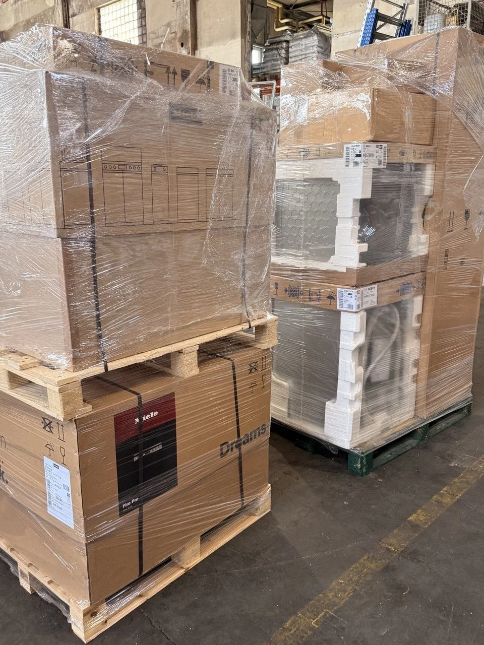 Прямые поставки из Германии — Pro Import Москва Прямые поставки немецкой техники Miele Bosch из Германии — паллеты с упаковками на складе