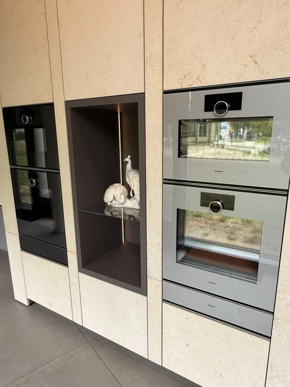 Gaggenau Minimalistic Series Onyx и Sterling две колонки духовых шкафов купить в Москве