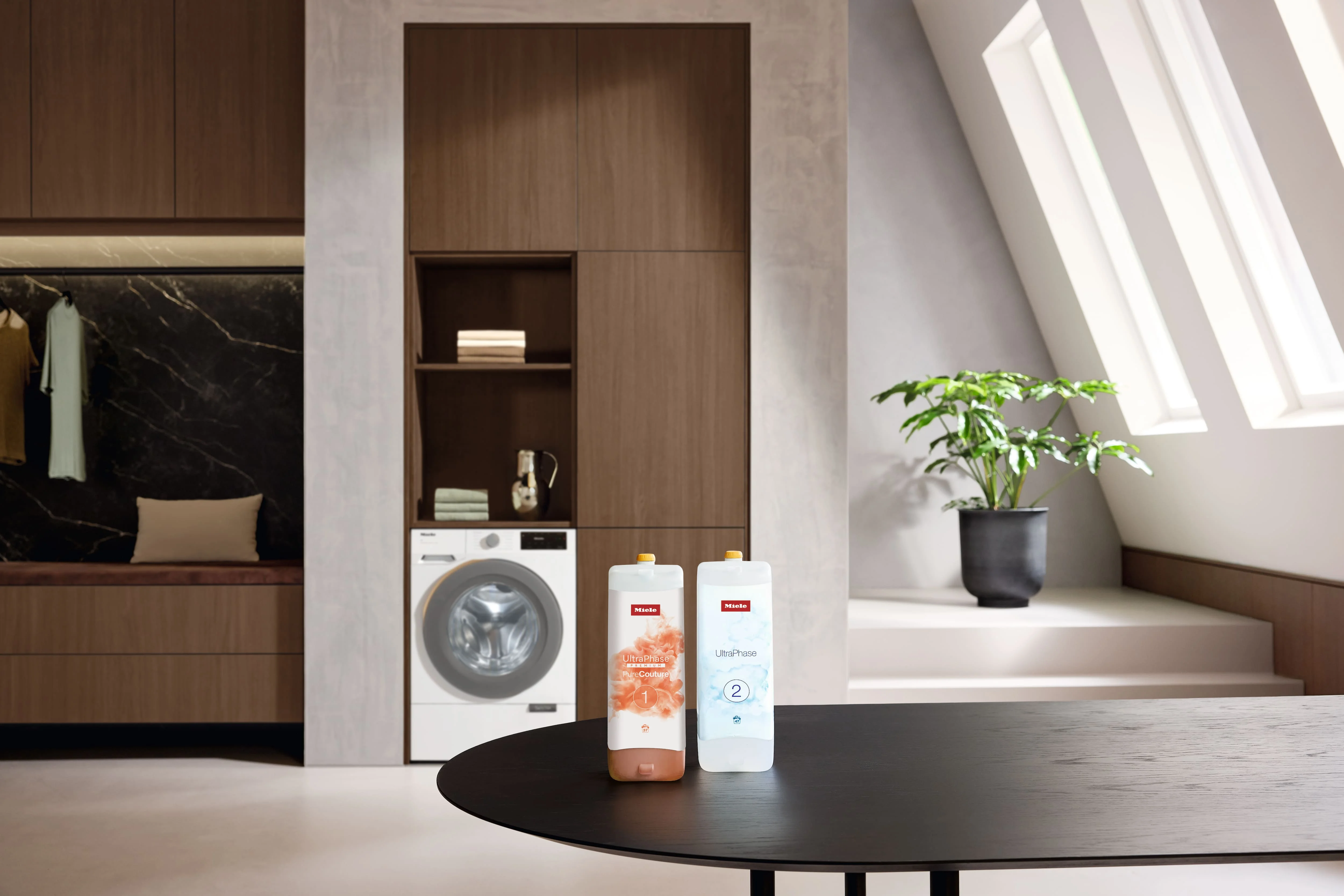 моющие средства Miele UltraPhase PureCouture и стиральная машина W2